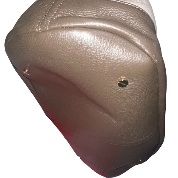 ***SOLD*** NWT Tory Burch Brown/Taupe Pebbled Leather Handbag - Picture 10 of 10